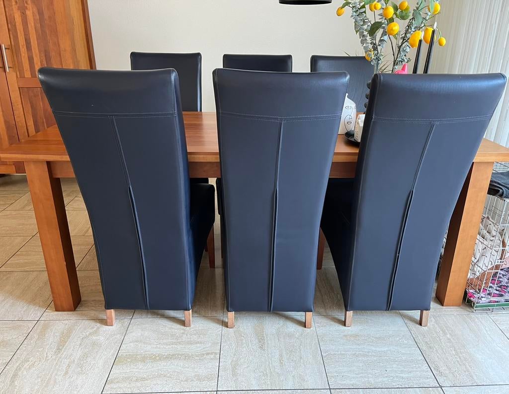Leren (donkerblauw) eettafel stoelen (prijs voor 6 stoelen), Ophalen, Gebruikt, Blauw, Leer