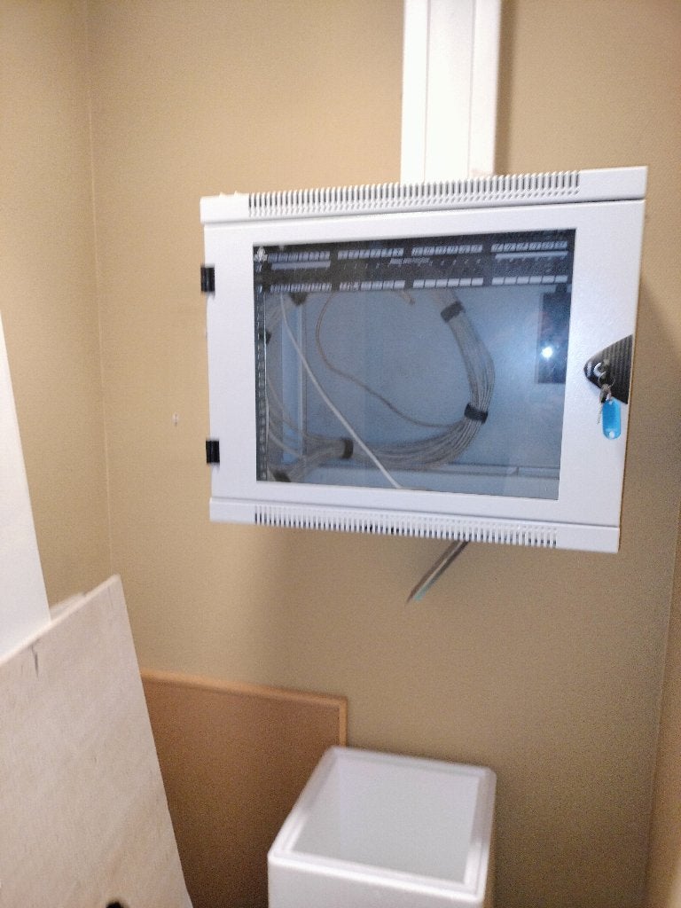 19 inch Patchkast 9U (60x44 cm), Ophalen, Gebruikt, Glas, Plaatstaal