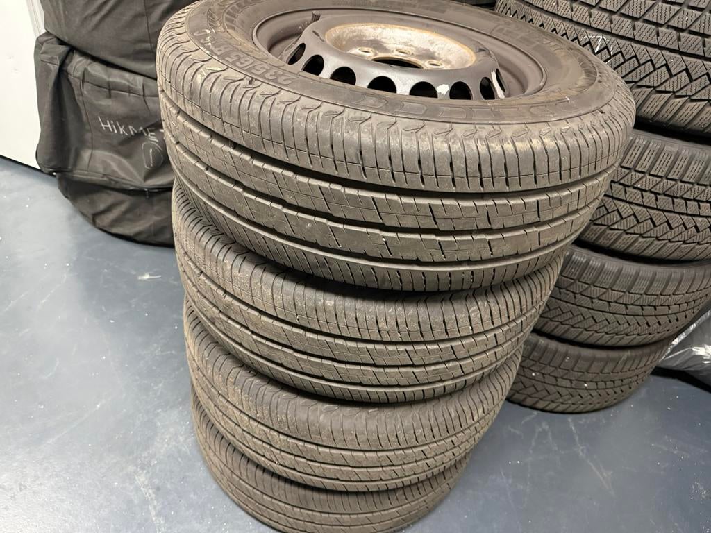 Mercedes Sprinter velgen 4x 235 65 16C continental 7MM XL