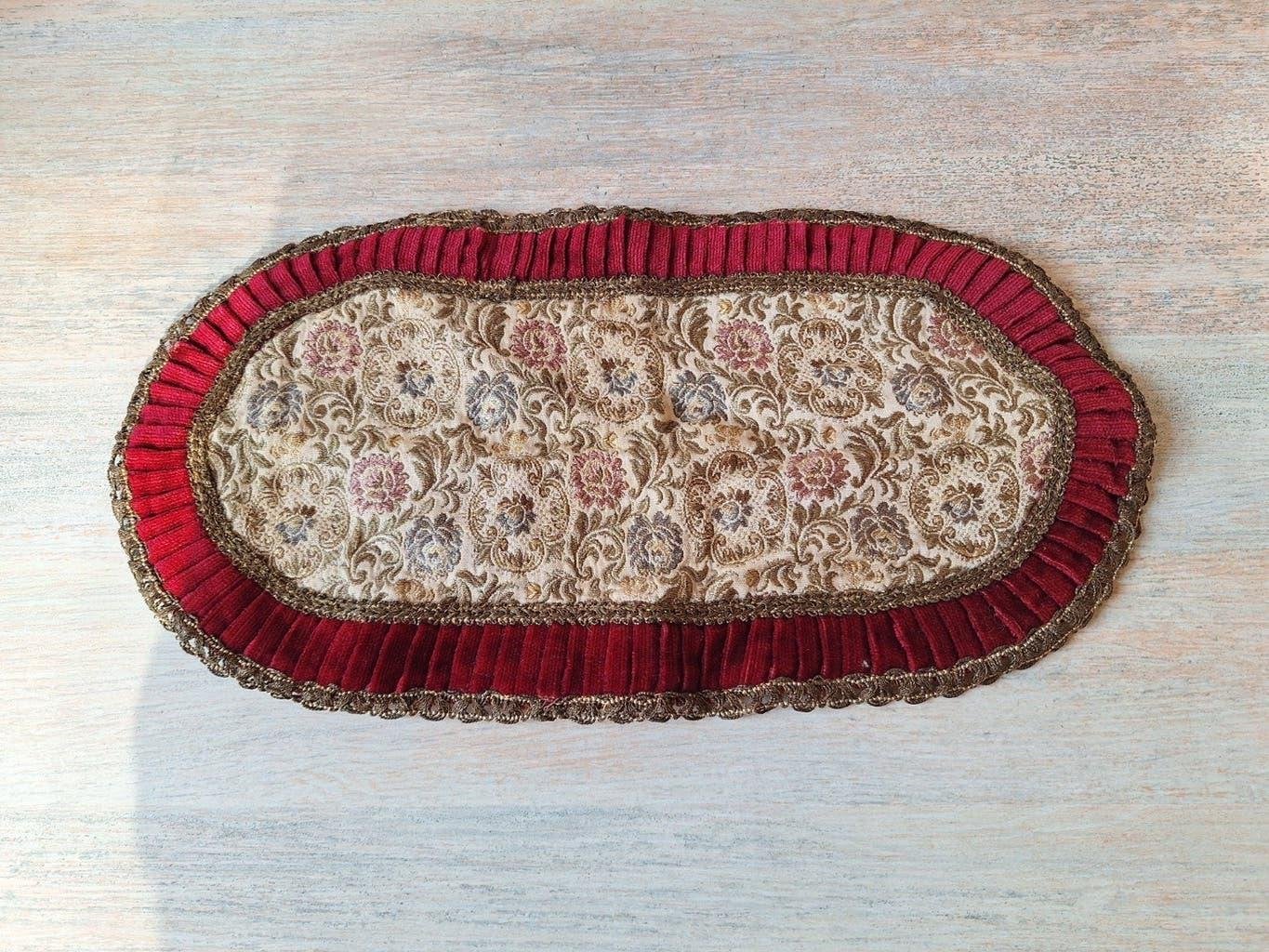 Vintage Brokaat Deckchen/Tafelloper Goud/Pastel Bloemen, Ophalen, Vintage, Gebruikt, Meerkleurig