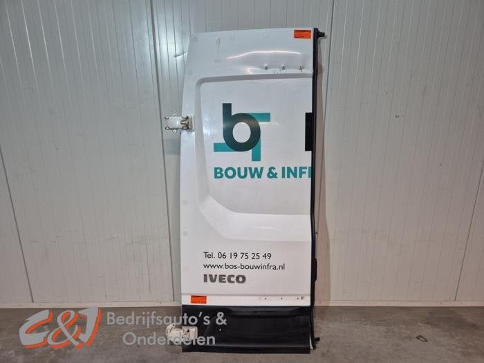 Achterdeur Bus-Bestelauto van een Iveco New Daily (XXXXXXXX)
