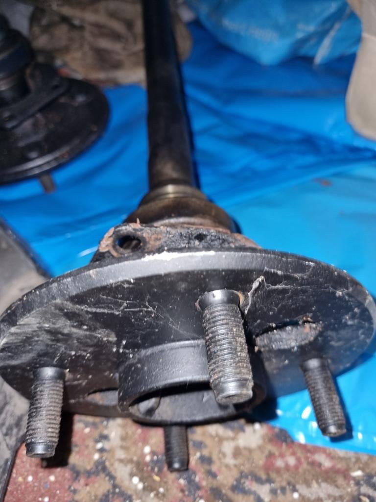 Twee steekAssen Toyota Corolla ke30 35 ke20, Ophalen, Gebruikt