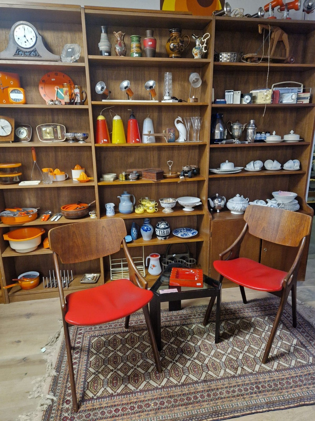 2 Arne Hovmand Olsen stoelen, Deens design, Ophalen