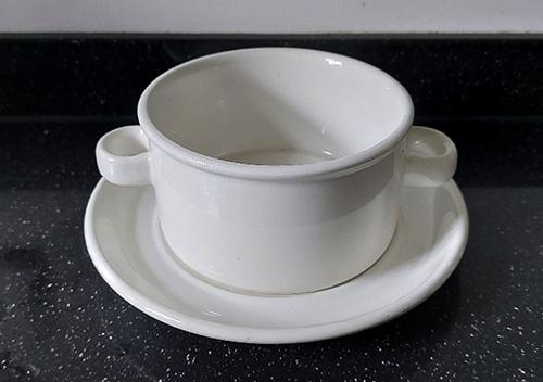 1 soepkom met bordje Stonehenge Midwinter plain /nieuw, Ophalen of Verzenden, Nieuw, Porselein, Kom(men)