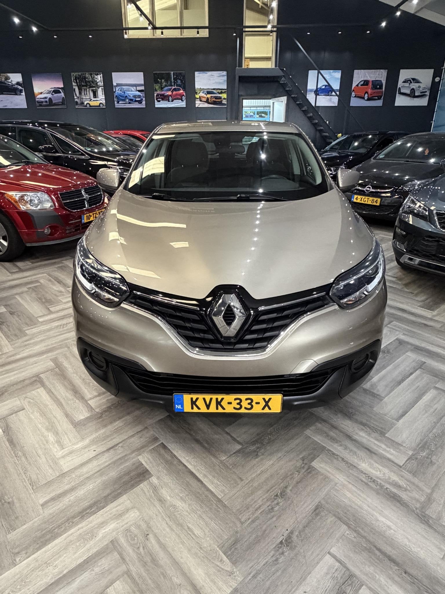 Renault Kadjar 1.2 TCe Life, Voorwielaandrijving, Kadjar, Stof, Euro 6