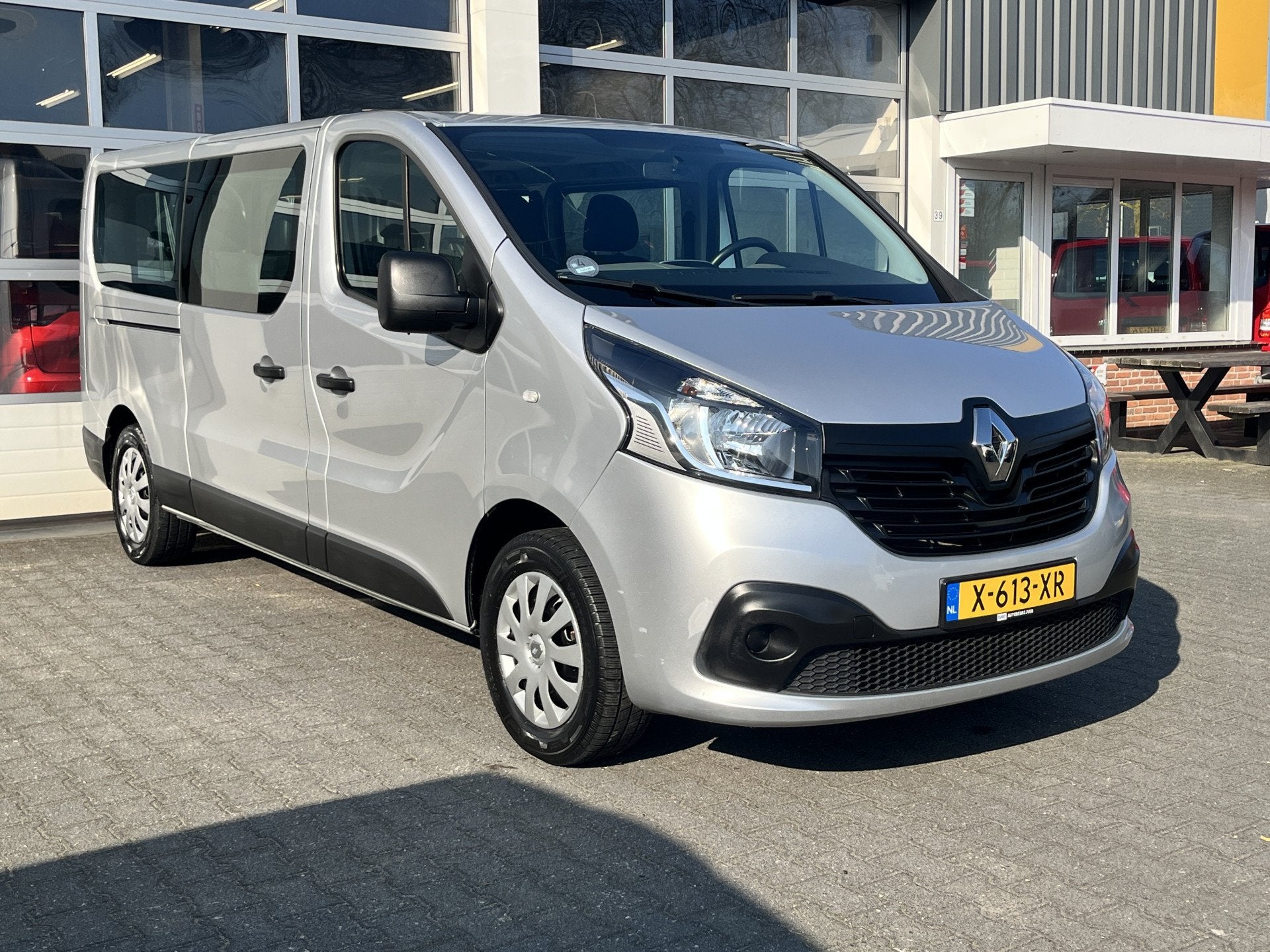 Renault Trafic Passenger 1.6 dCi Grand BTW / BPM vrij marge, Auto's, Renault, Voorwielaandrijving, Stof, Gebruikt, 2000 kg