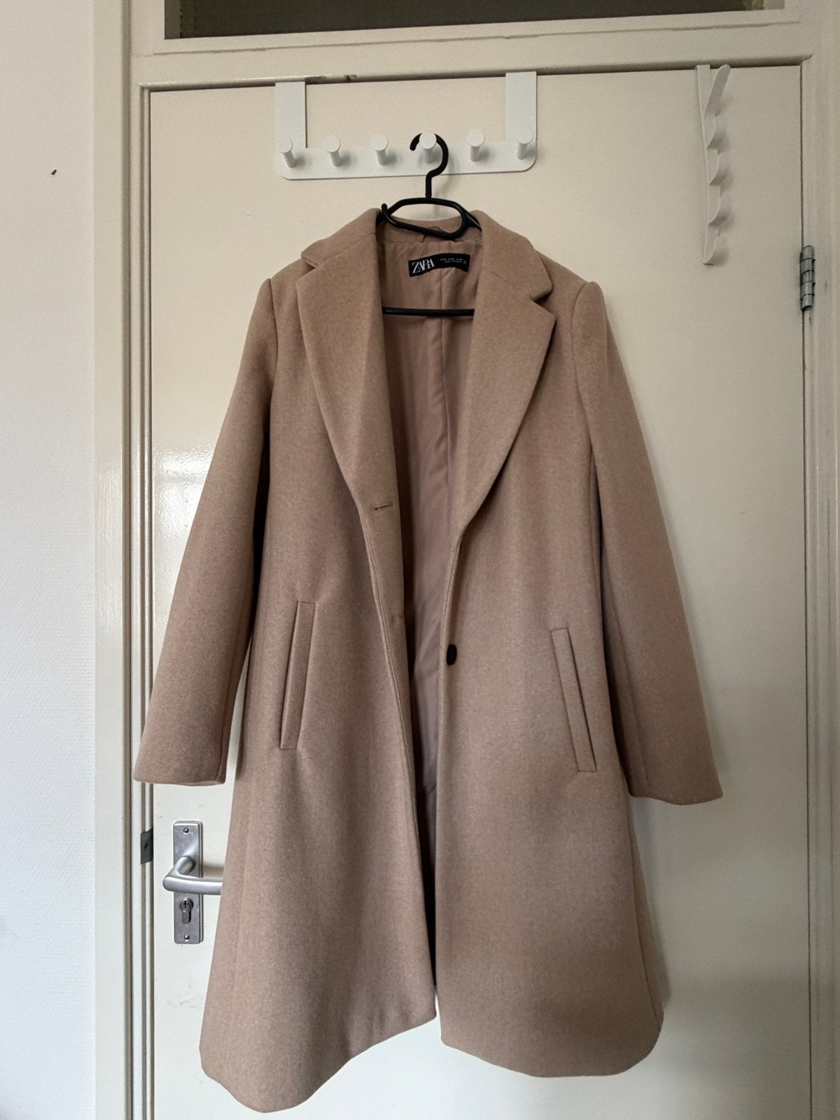 ZARA Beige Wollen Jas - Maat M, Ophalen, Zo goed als nieuw, Maat 38/40 (M), Beige