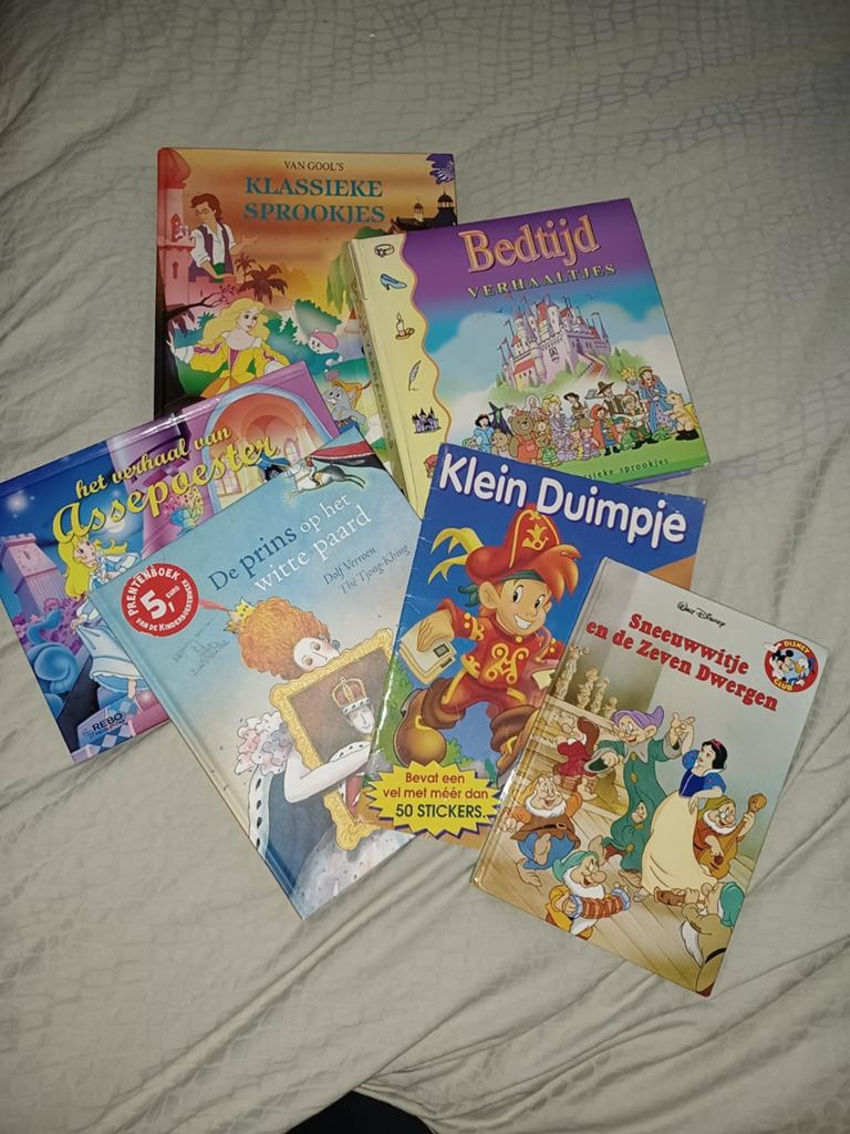 6x sprookjes!, Boeken, Sprookjes en Fabels, Ophalen of Verzenden, Zo goed als nieuw