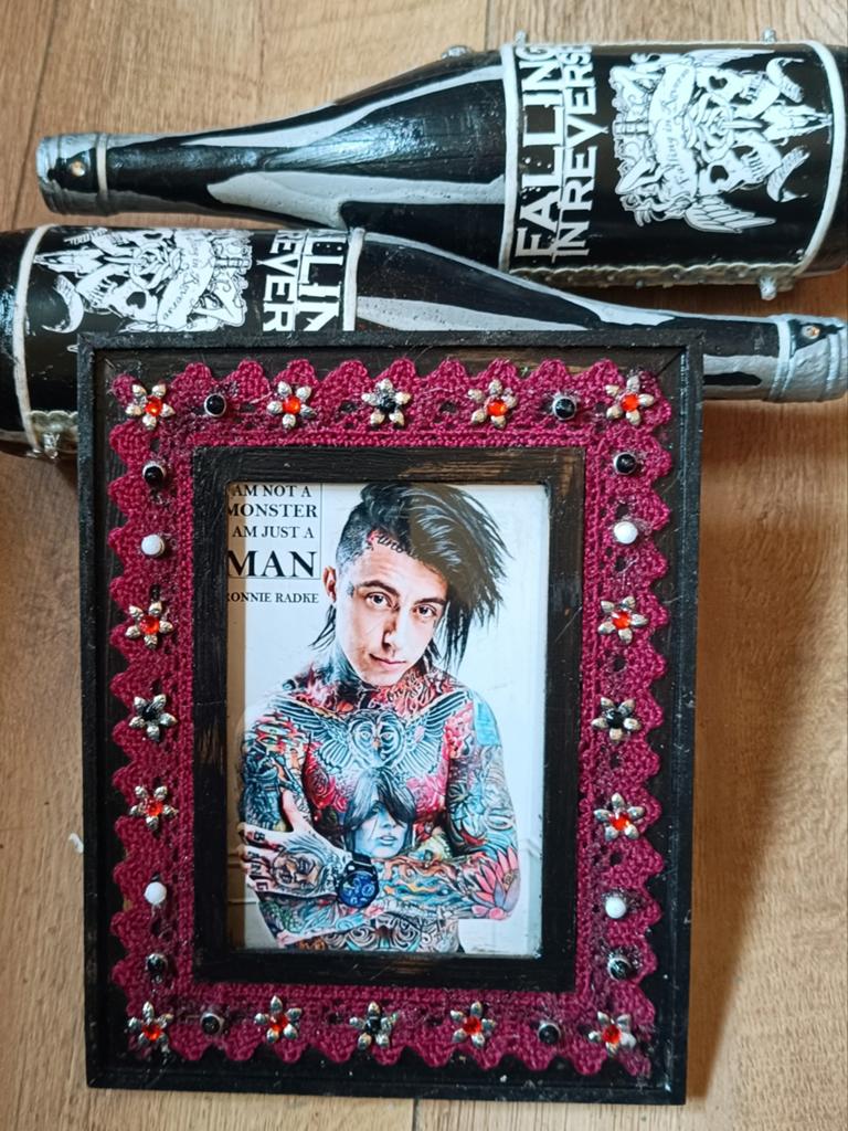 Falling in Reverse, Ophalen of Verzenden, Nieuw, Foto of Kaart