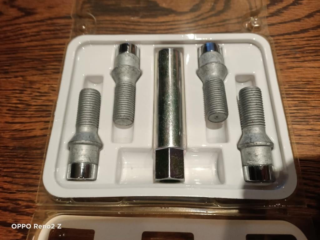 Slotboutset M14 x 1.50 / 28mm conisch McGard nieuw, Ophalen of Verzenden, Nieuw