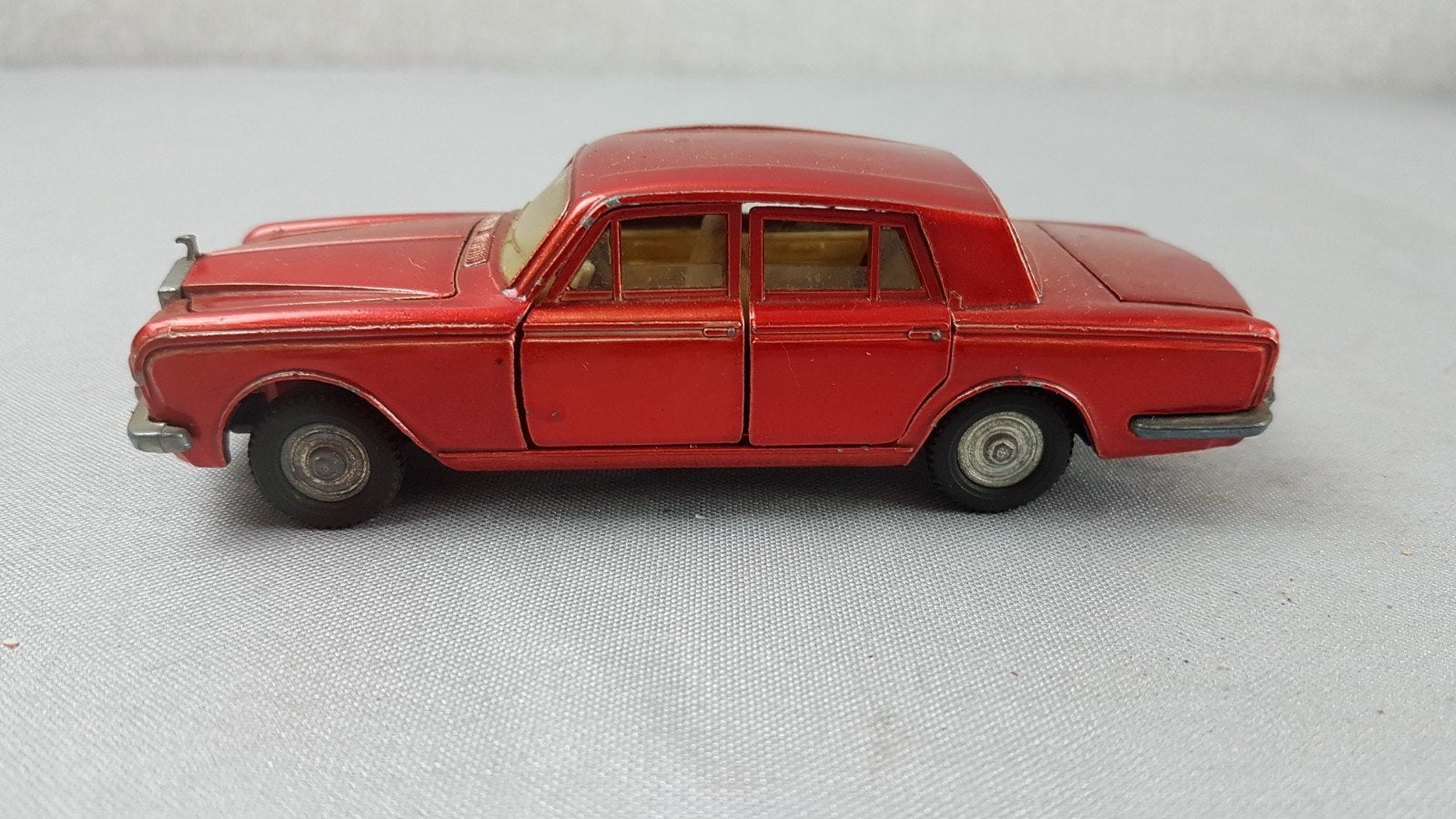 Dinky Toys Rolls Royce Silver Shadow Rood, Ophalen of Verzenden, Gebruikt, Auto