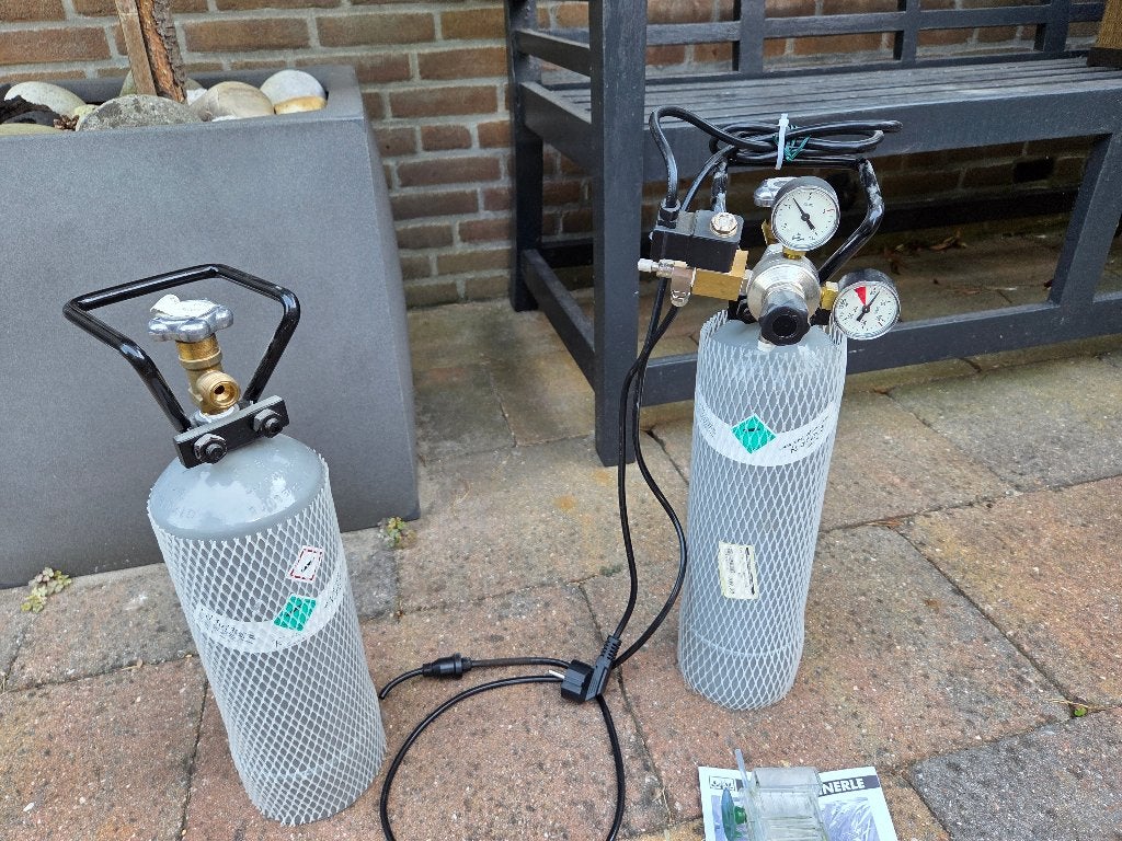 Aquarium CO2 set met 2x 2 liter fles, Ophalen, Gebruikt, Overige merken, CO₂-systeem