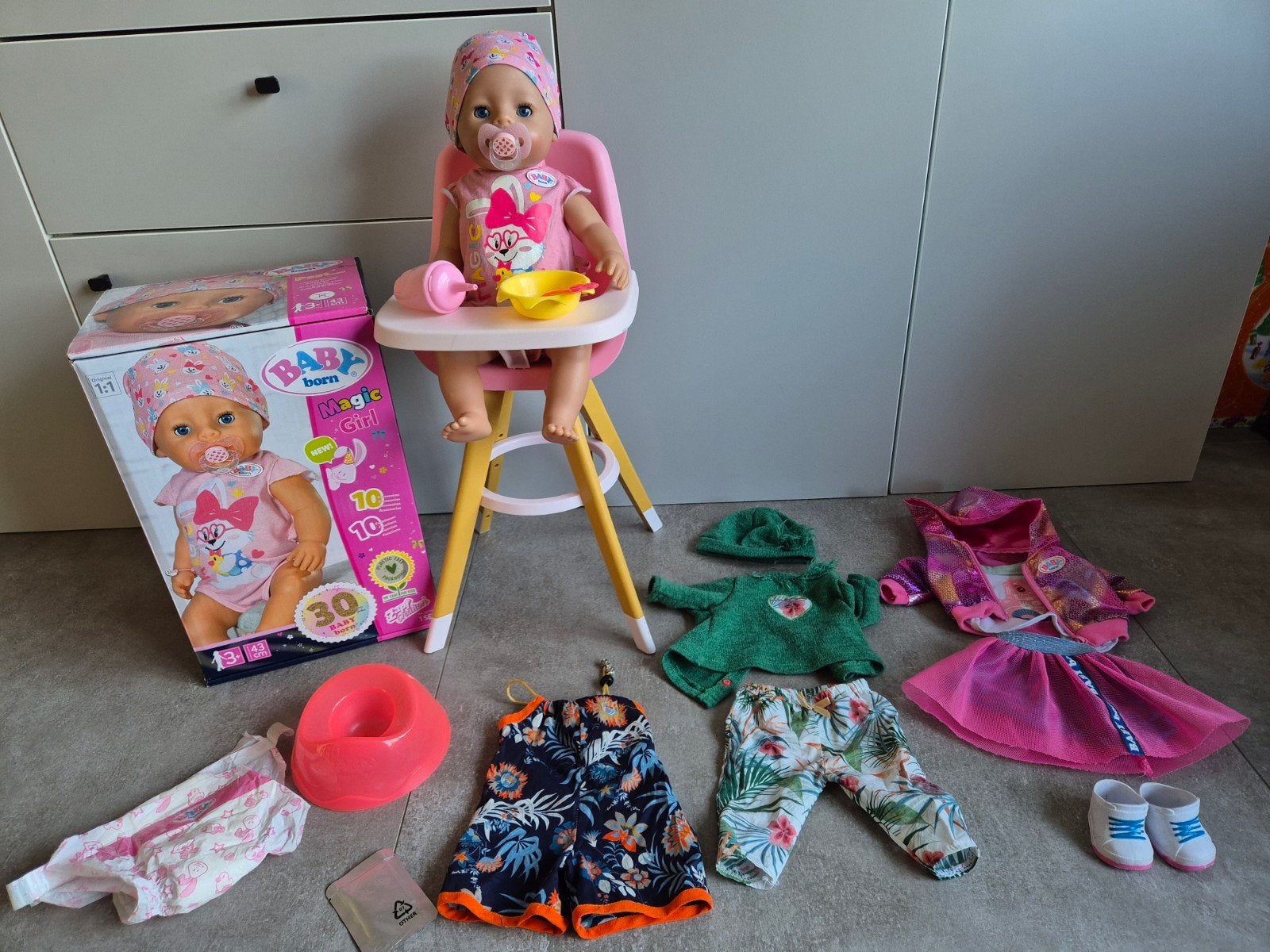 Baby born z.gn. compleet, Ophalen, Zo goed als nieuw, Babypop