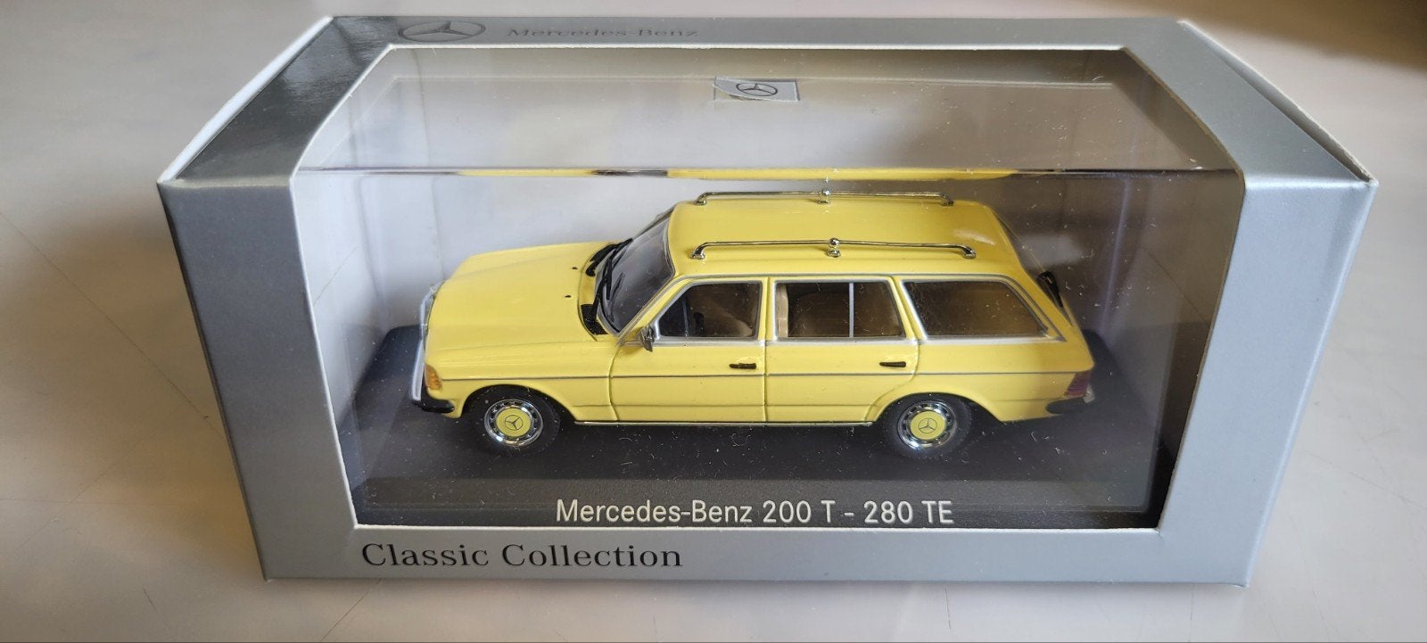 Minichamps Mercedes 200T  280 TE  W123, Hobby en Vrije tijd, Modelauto's | 1:43, Ophalen of Verzenden, Zo goed als nieuw, Auto
