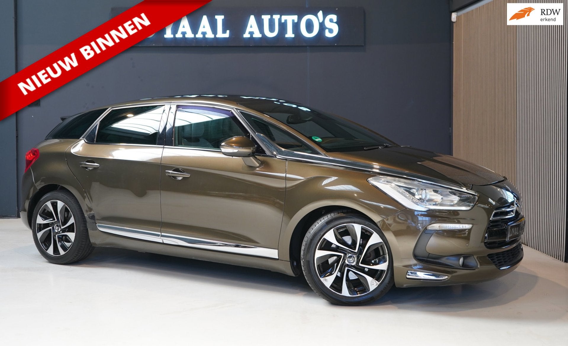 Citroen DS5 1.6 THP So Chic | AUTOMAAT | CRUISE | AIRCO | PD, Auto's, Gebruikt, Bruin, Leder en Stof, 14 km/l