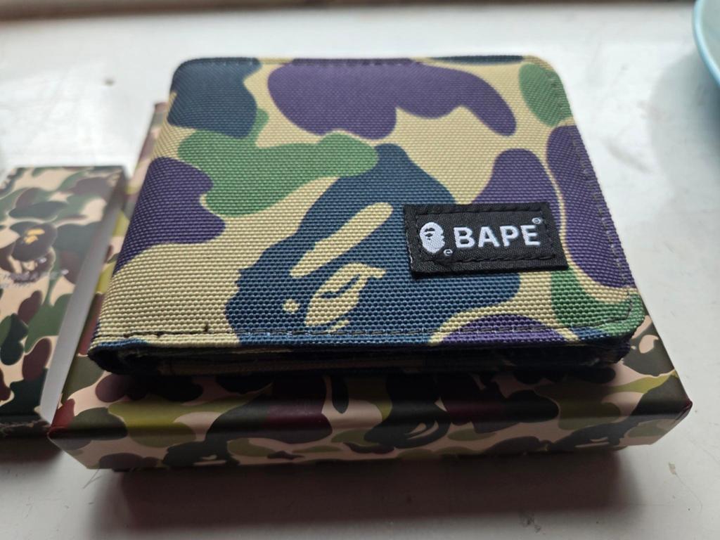 A Bathing Ape (BAPE) Camo Bi-Fold Wallet (New), Ophalen of Verzenden, Nieuw, Groen, Overige merken