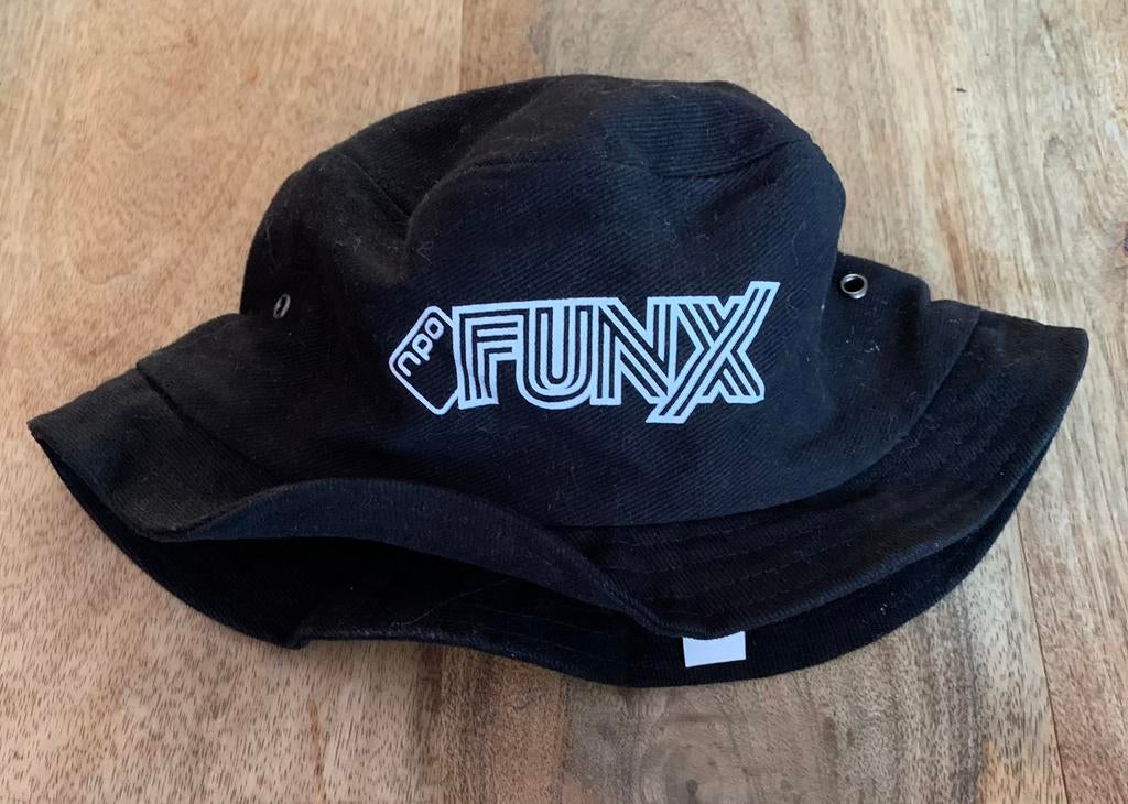 NPO FunX BucketHead, Ophalen of Verzenden, Foto of Kaart