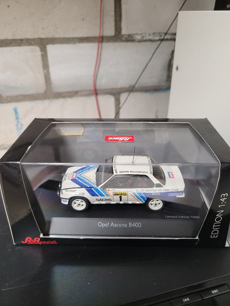 opel ascona B400 ''sachs winterrallye'' schuco 1:43, Hobby en Vrije tijd, Modelauto's | 1:43, Ophalen of Verzenden, Zo goed als nieuw