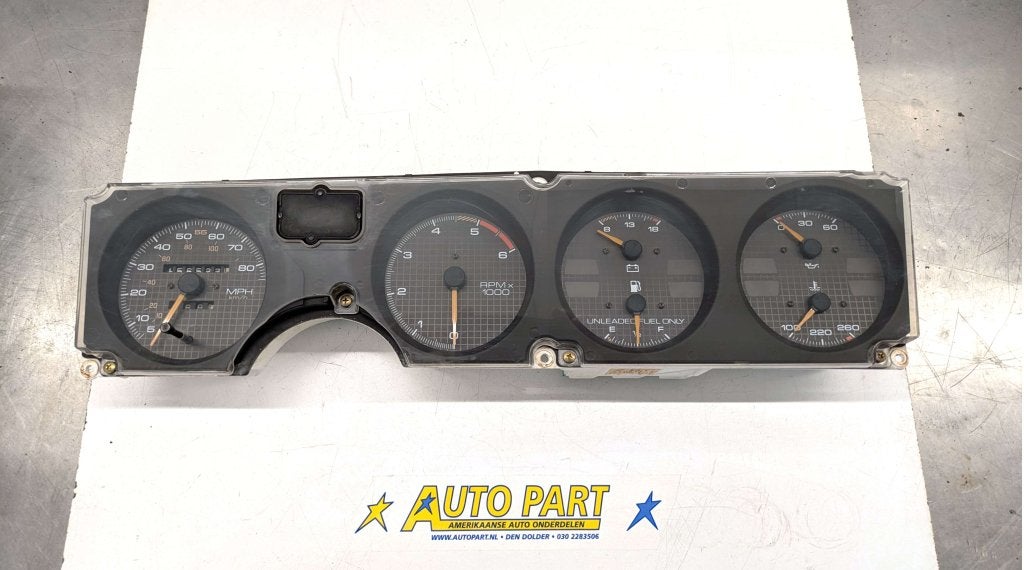 Pontiac Firebird dashboard klok 1986-1992, Auto-onderdelen, Dashboard en Schakelaars, Gebruikt, Info@gm.com, P.O. BOX 33170 Detroit, MI 48232-5170