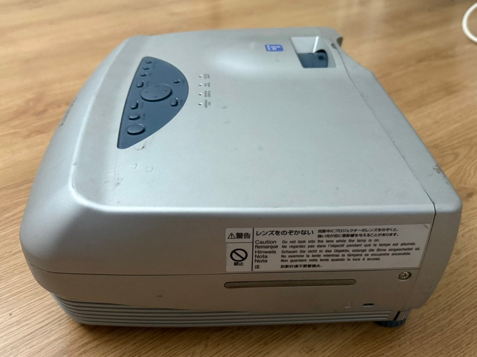 Sony VPL-PX11 XGA Beamer / Projector – Werkt goed 2000 Ansi, Audio, Tv en Foto, Beamers, Ophalen, Zo goed als nieuw, Overige resoluties
