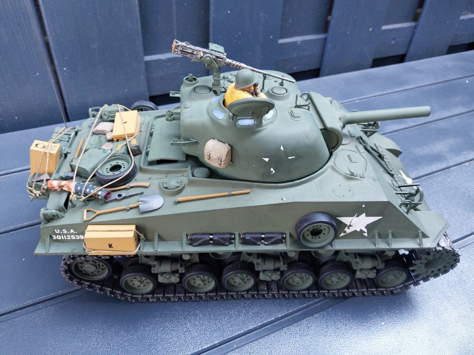 tamiya  sherman tank, Ophalen of Verzenden