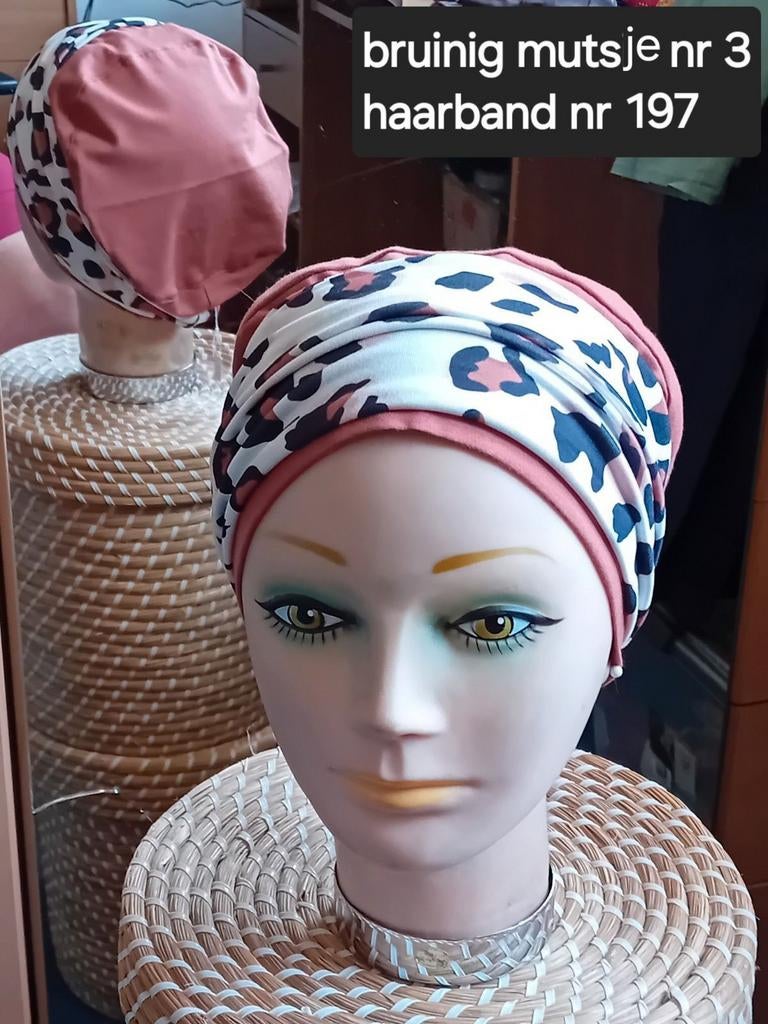 Mutsje tricot evt met haarband dierenprint, Ophalen of Verzenden, Nieuw, Overige kleuren, Overige typen