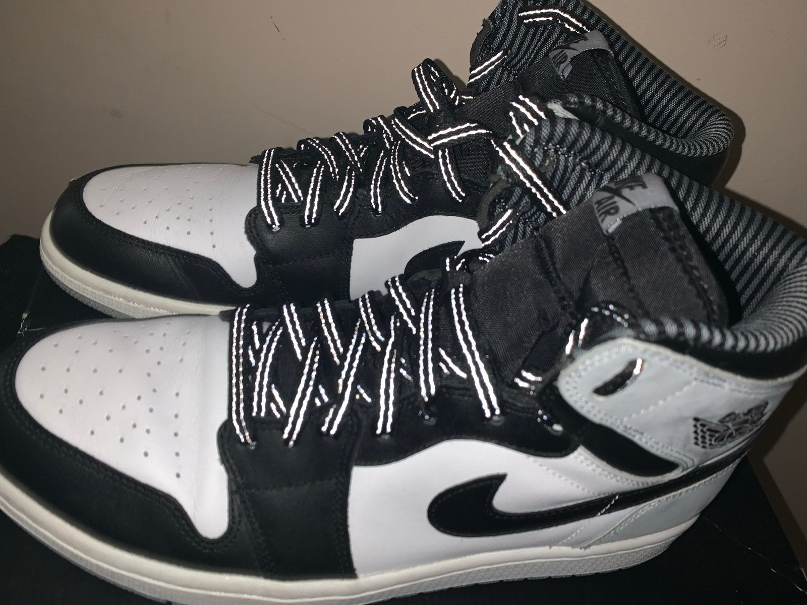 Nike Air Jordan 1 Mid Light Smoke Grey, Zwart, Ophalen of Verzenden, Sneakers of Gympen, Gedragen