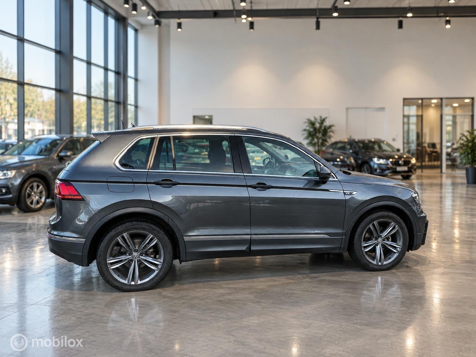 Volkswagen Tiguan 1.5 TSI ACT Highline Business R, Auto's, 15 km/l, Euro 6, 150 pk, Origineel Nederlands