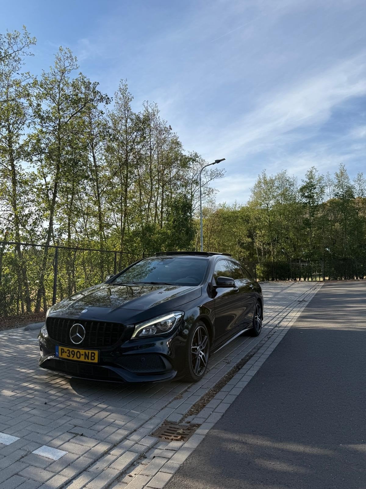 Mercedes-Benz CLA 250 211pk 4MATIC 7G-DCT 2016 Zwart, Auto's, Automaat, CLA, 15 km/l, 4 cilinders