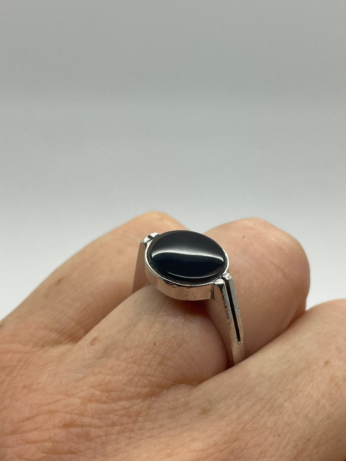 F935 Prachtige zilveren onyx ring (verstelbaar), Ophalen of Verzenden, X, Met edelsteen, Dame