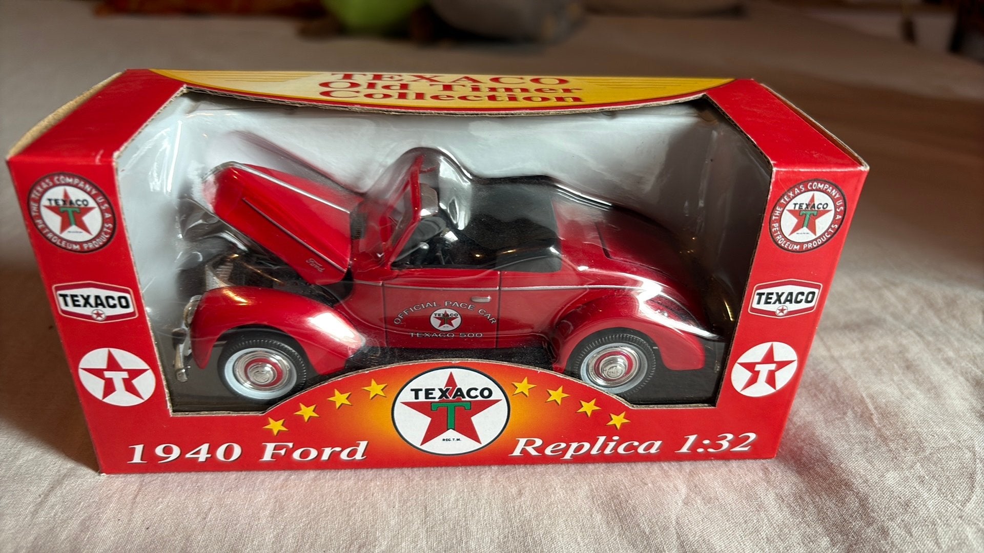 Texaco Old Timer Collection - 1940 Ford Convertible pace car, Hobby en Vrije tijd, Modelauto's | 1:32, Ophalen, Zo goed als nieuw