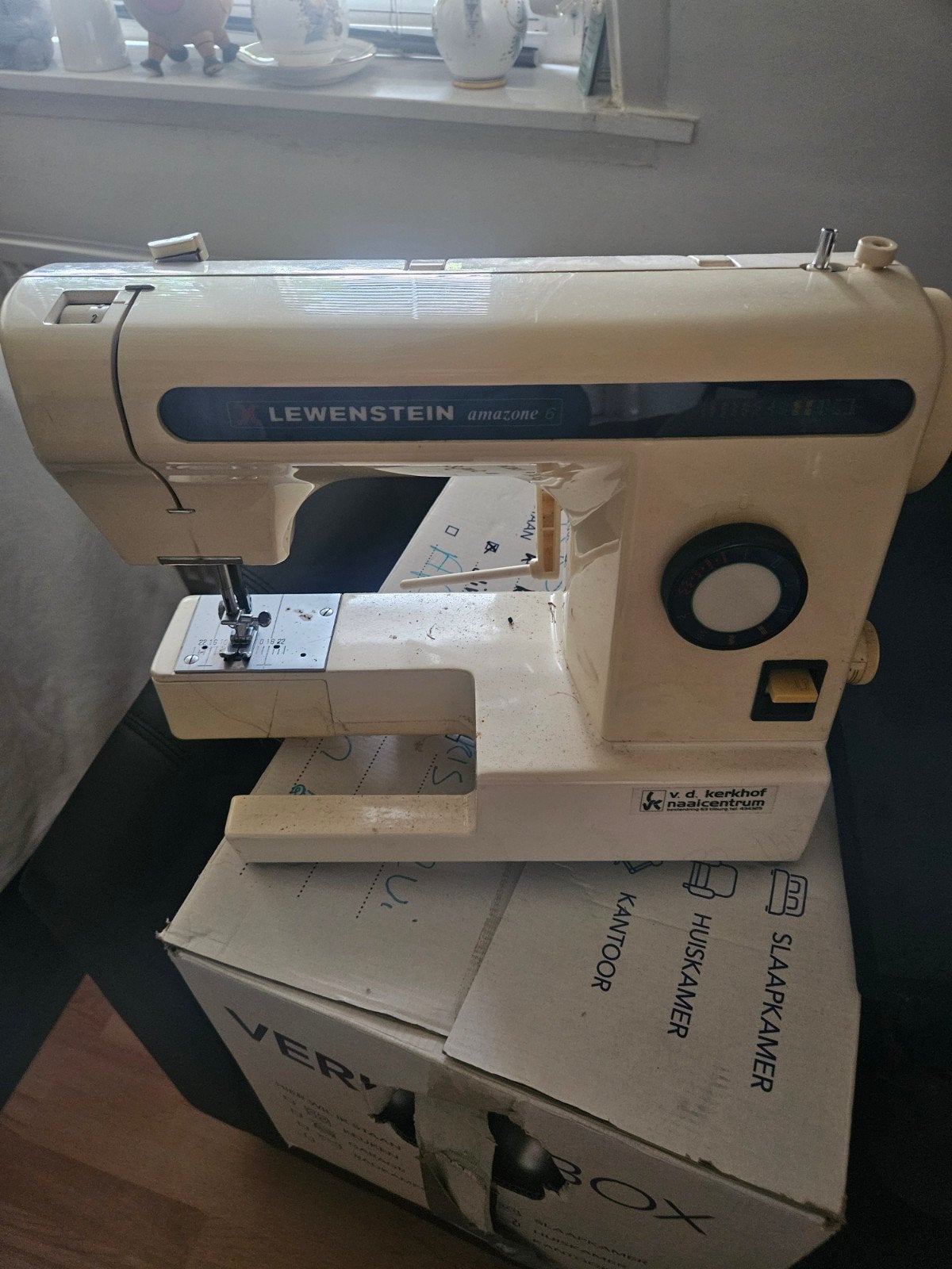 Lewenstein Amazone 61 Naaimachine, Ophalen, Gebruikt, Naaimachine, Lewenstein