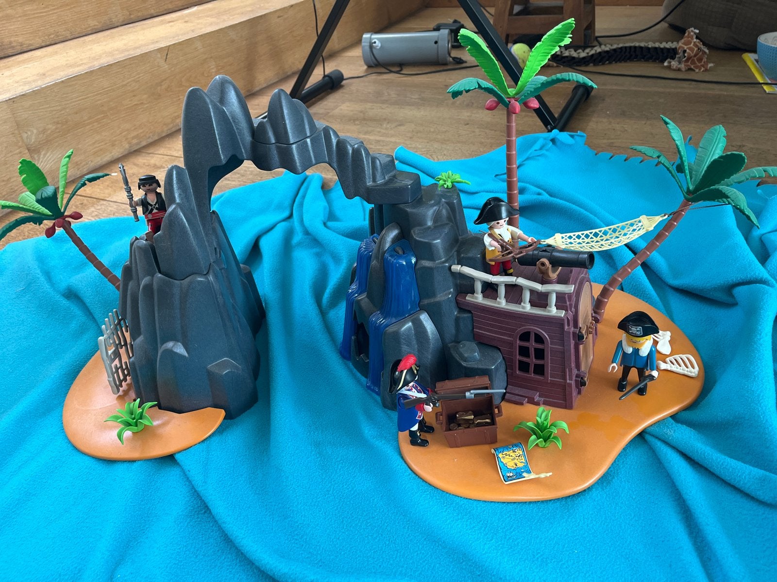 Playmobil Pirateneiland met kanon, schatkist en 4 figuren, Ophalen, Gebruikt, Complete set