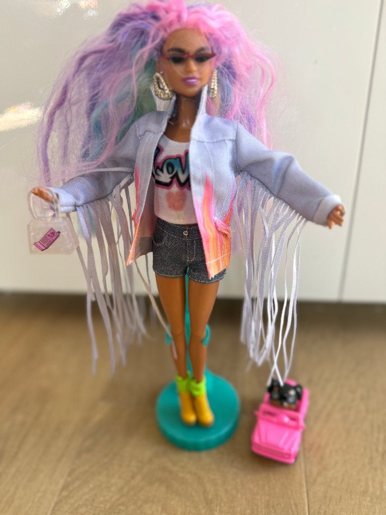 Barbie Extra pop met kleurrijk haar en accessoires, Ophalen of Verzenden, Gebruikt, Barbie