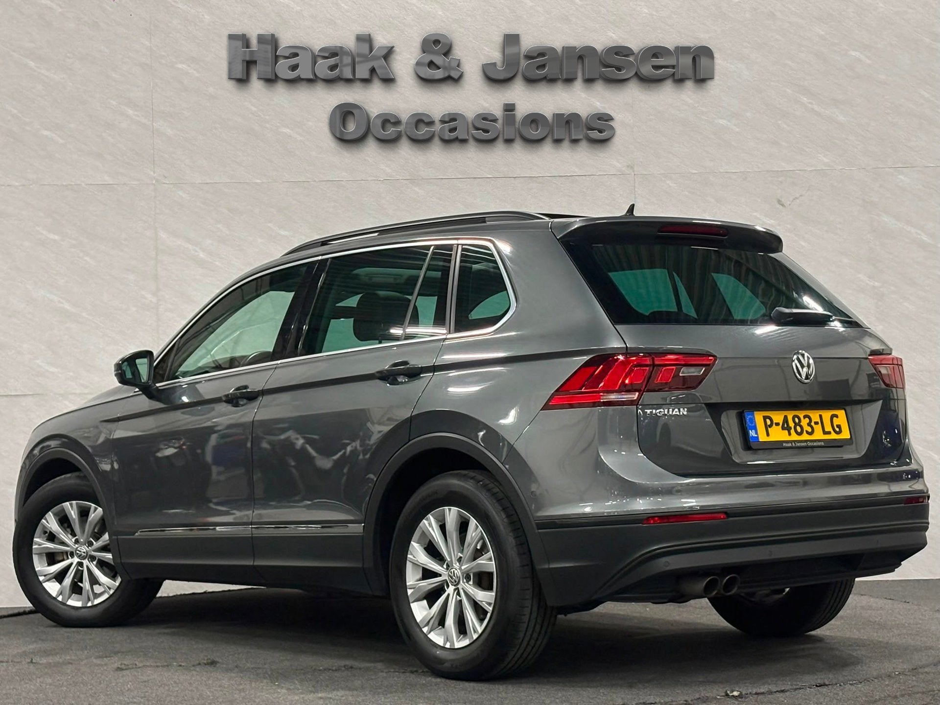 Volkswagen Tiguan 1.4 TSI ACT Comfortline Business - Pano -, 4 cilinders, 150 pk, Leder, SUV of Terreinwagen