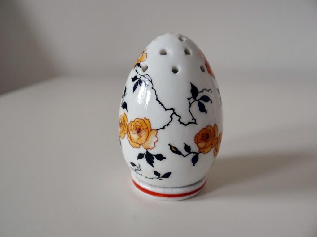 Vintage zoutstrooiertje van porselein, Ophalen of Verzenden