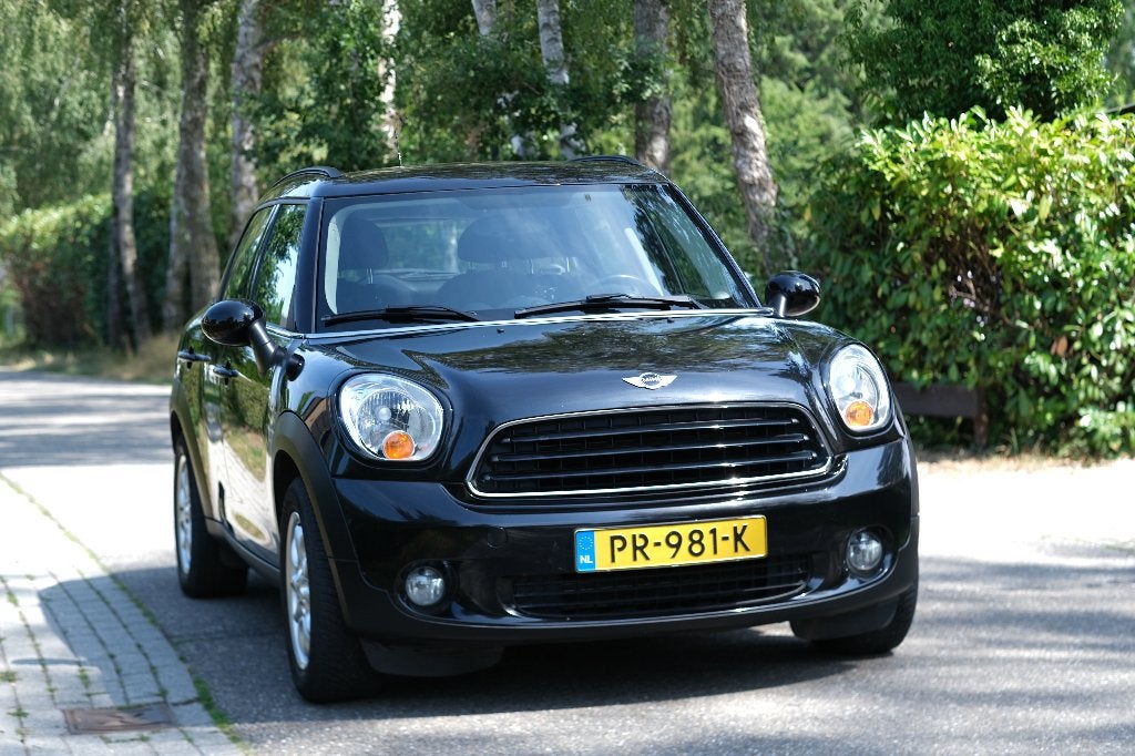 Mini Countryman 1.6 ONE 2011 Zwart, Voorwielaandrijving, Zwart, 4 stoelen, Zwart