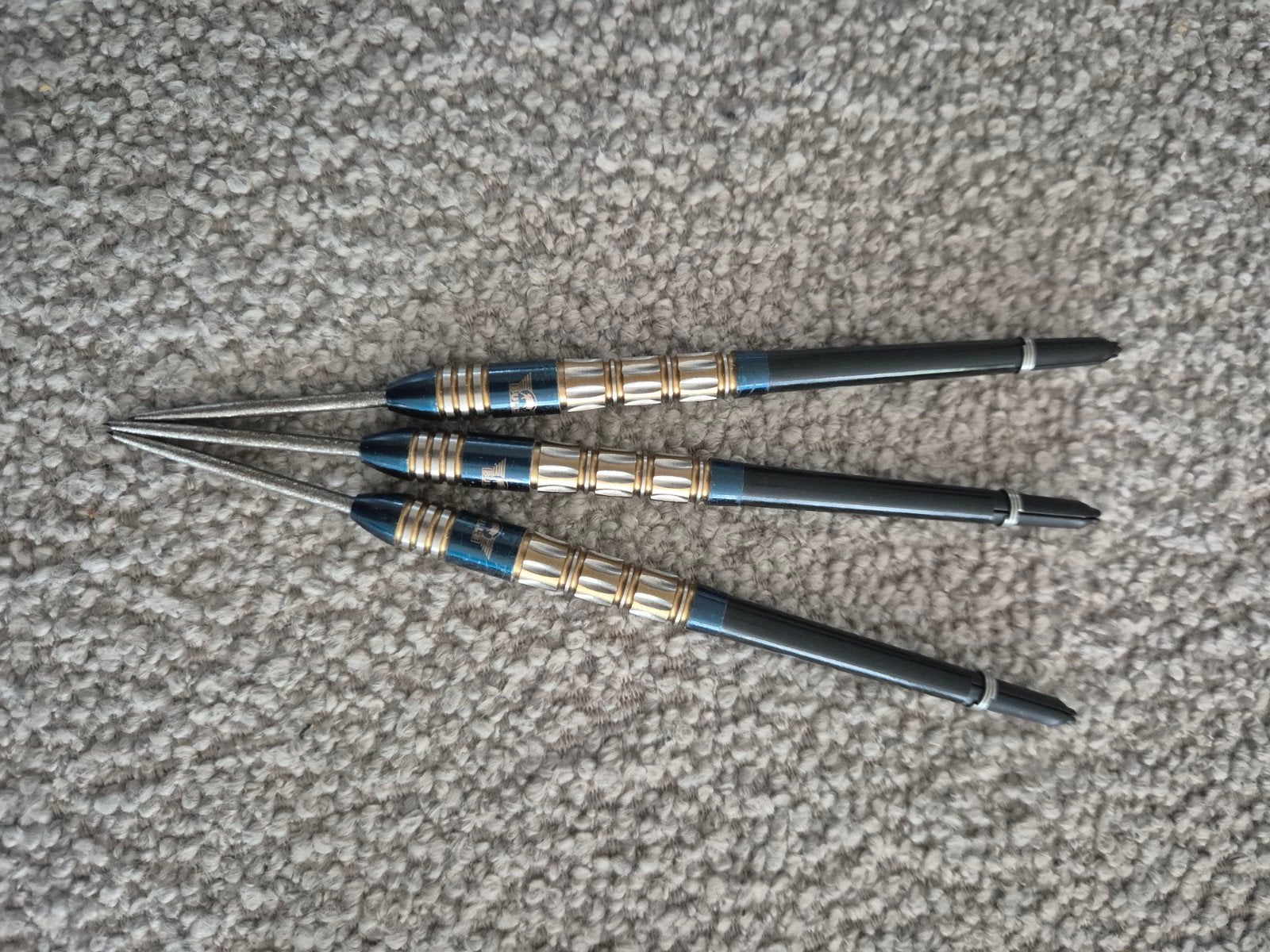 Mario Vandenbogaerde Darts met 40mm punten, Ophalen of Verzenden