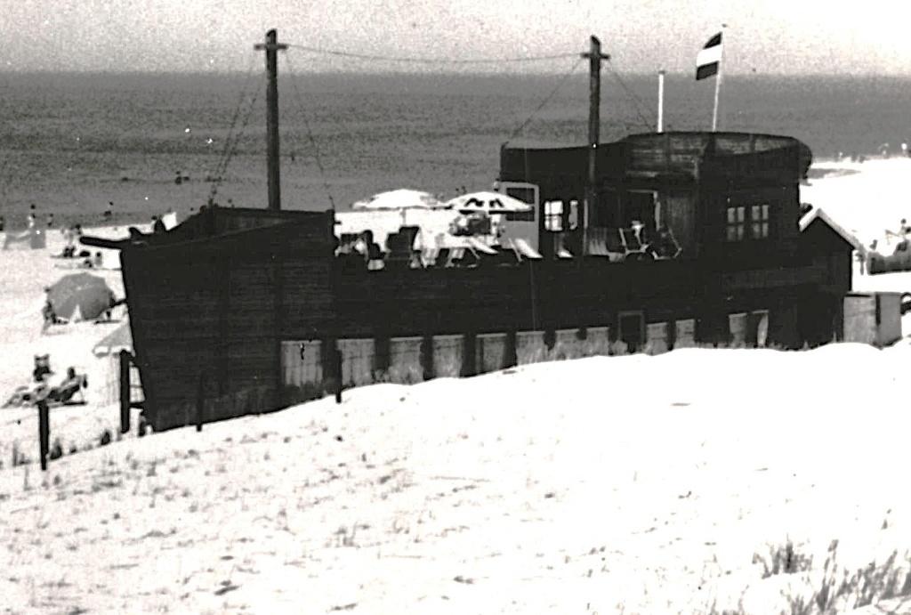 700798 Julianadorp NH Schepen op het strand  onbeschreven, Verzamelen, Ansichtkaarten | Nederland, Verzenden, 1940 tot 1960, Ongelopen