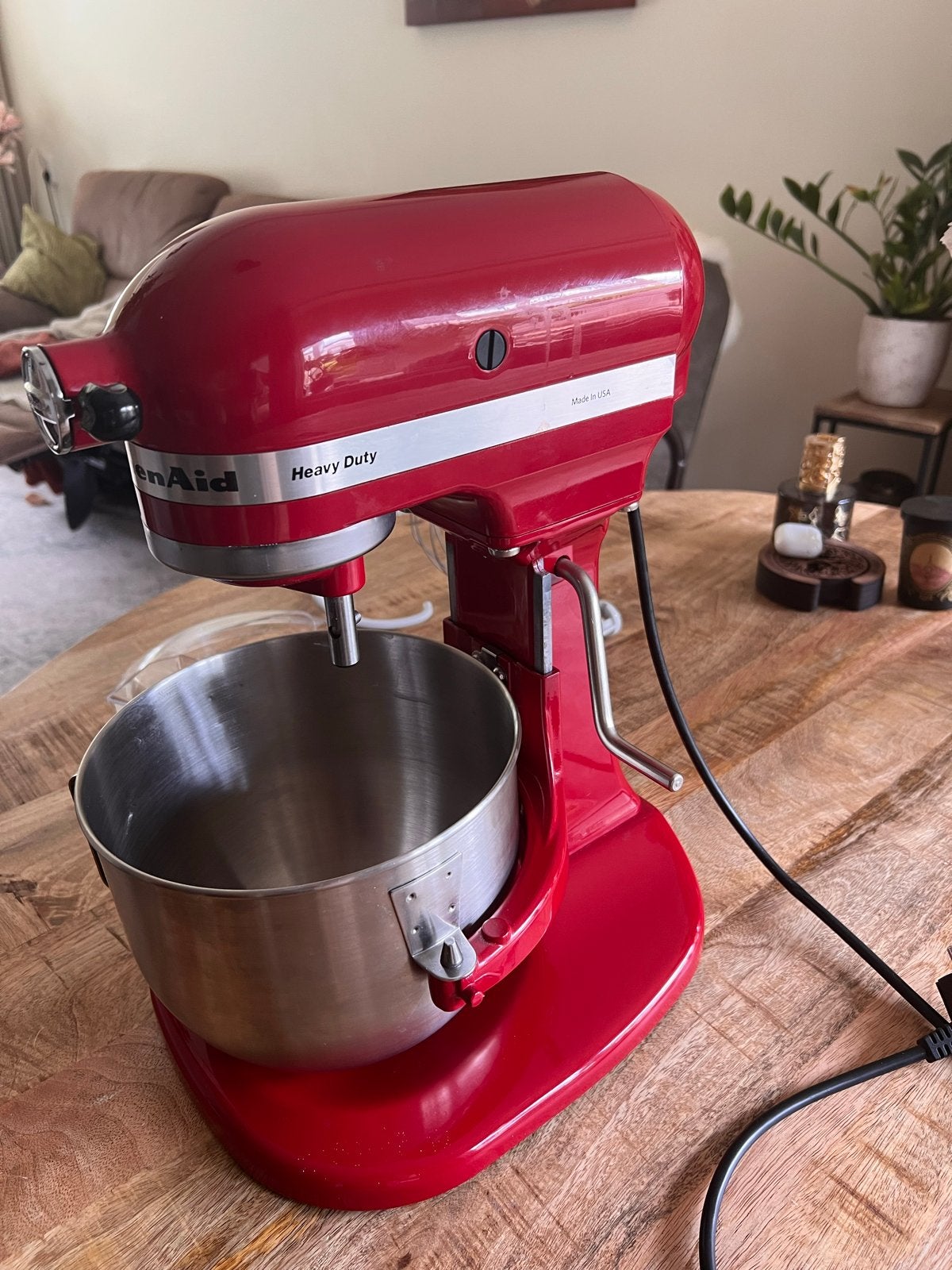 KitchenAid Heavy Duty Keukenmachine - Rood, Ophalen, 4 liter of meer, 3 snelheden of meer, Zo goed als nieuw