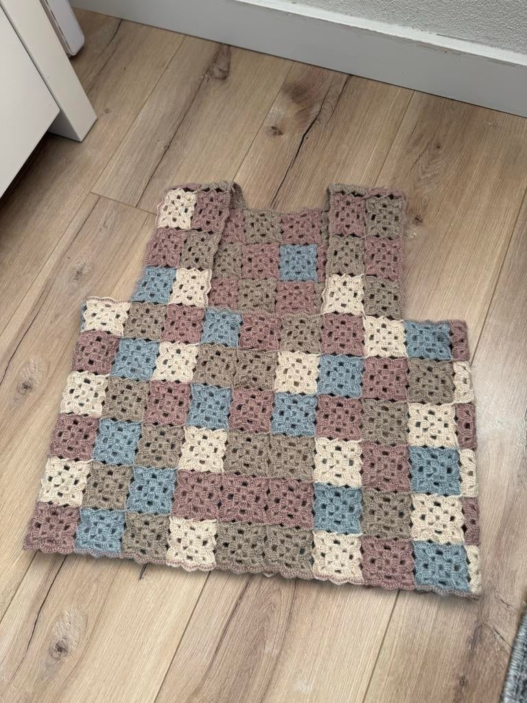 Handgemaakte gehaakte granny square top/vestje, Ophalen of Verzenden, Nieuw