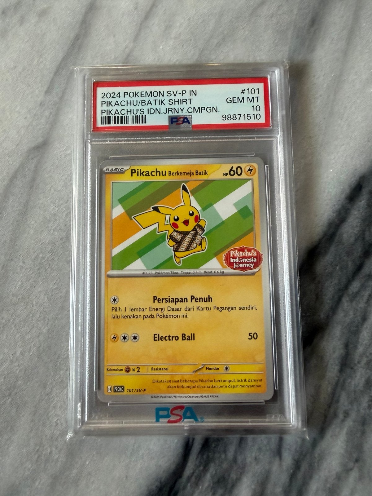 Pikachu 101 PSA 10 Gem Mint - 2024 Pokemon SV-P Batik Shirt, Ophalen of Verzenden, Nieuw, Losse kaart