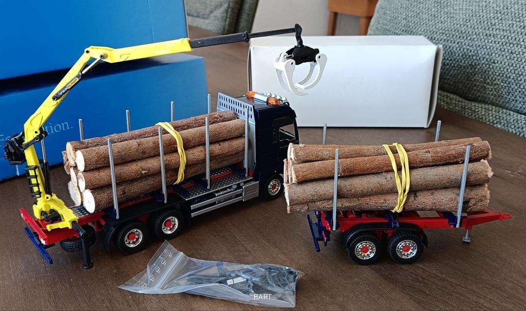 M.A.N TGX EPSILON KRAAN BOMENTRANSPORT COMBI CONRAD, Hobby en Vrije tijd, Modelauto's | 1:50, Ophalen of Verzenden, Nieuw, Hijskraan, Tractor of Landbouw