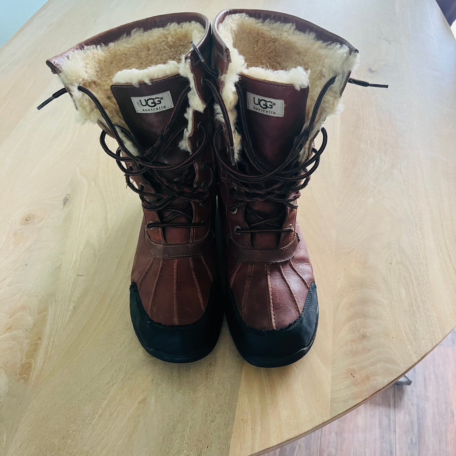 Ugg adirondack snowboots maar 47, Bruin, Ophalen of Verzenden, Gedragen, Wandelschoenen of Bergschoenen