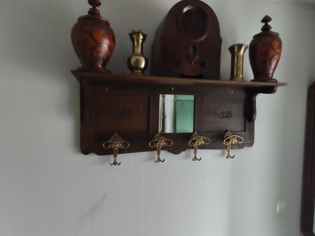 Antieke houten wandkapstok met spiegel, Ophalen, Gebruikt, Hout, Wandkapstok
