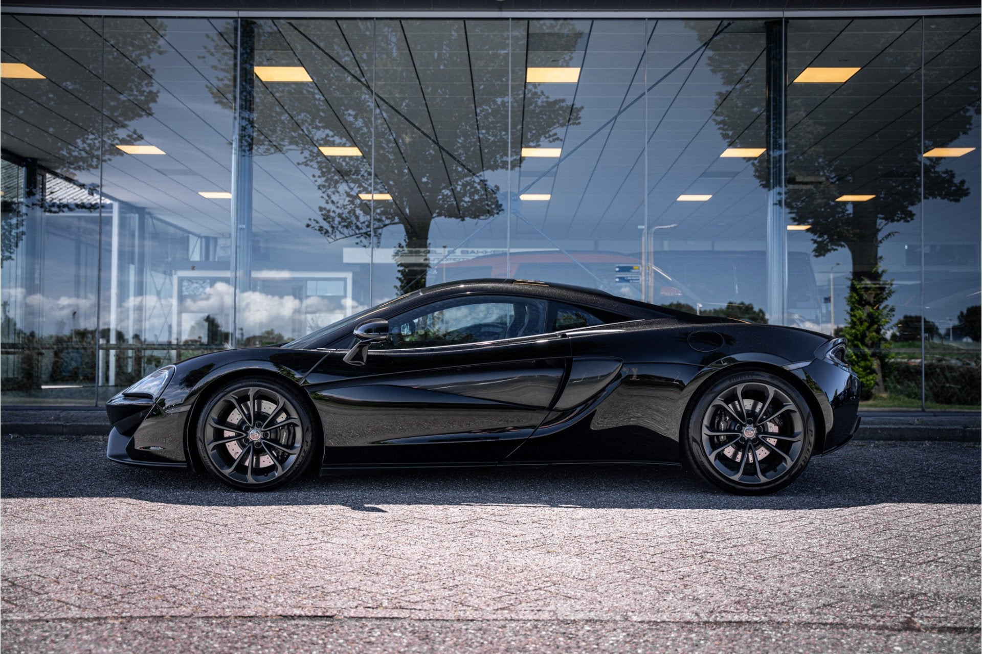 McLaren 540C *Nose Lift * Sportuitlaat * Carbon * Bowers & W, Automaat, Dealer onderhouden, Achterwielaandrijving, Gebruikt