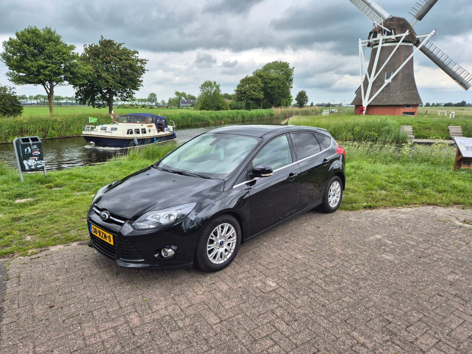Ford Focus 1.6 Ecoboost 110KW 5-D 2011 Zwart, 1596 cc, 4 cilinders, Zwart, Handgeschakeld