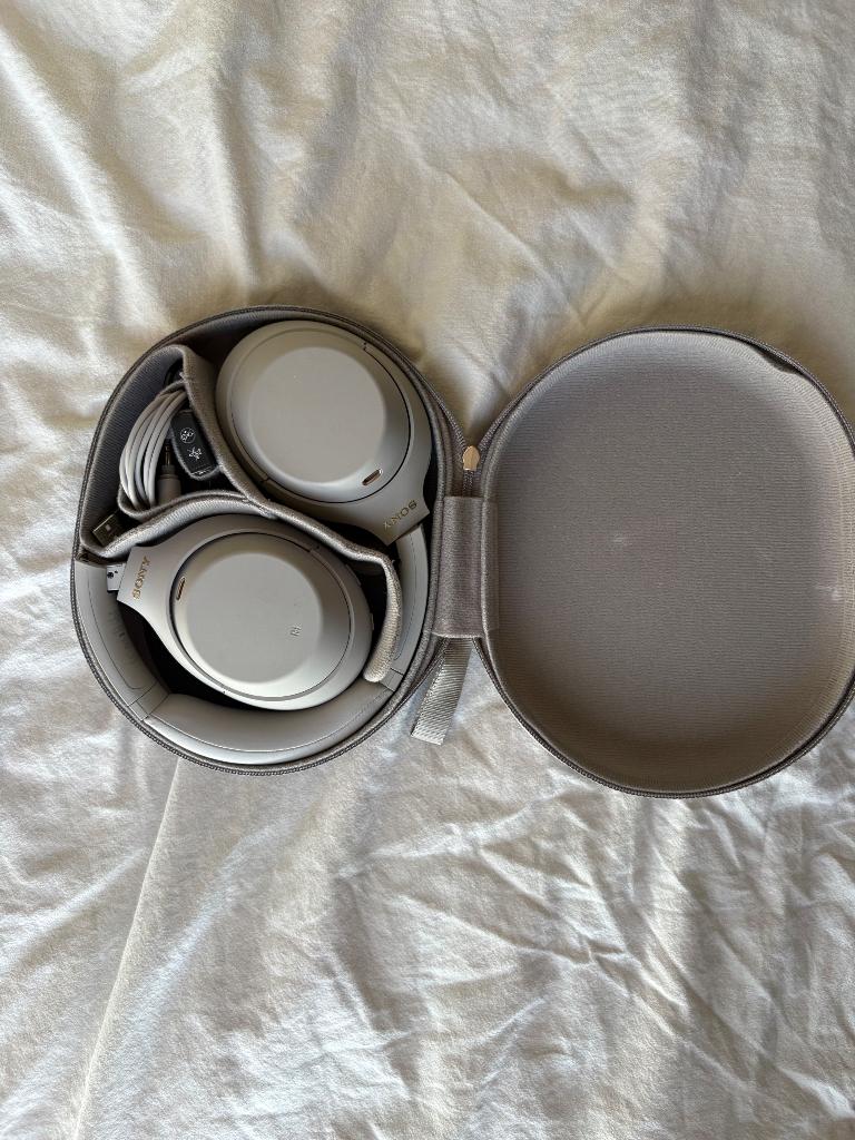 Sony WH-1000XM4 - draadloze over-ear koptelefoon, Audio, Tv en Foto, Koptelefoons, Ophalen of Verzenden, Zo goed als nieuw, Over oor (circumaural)