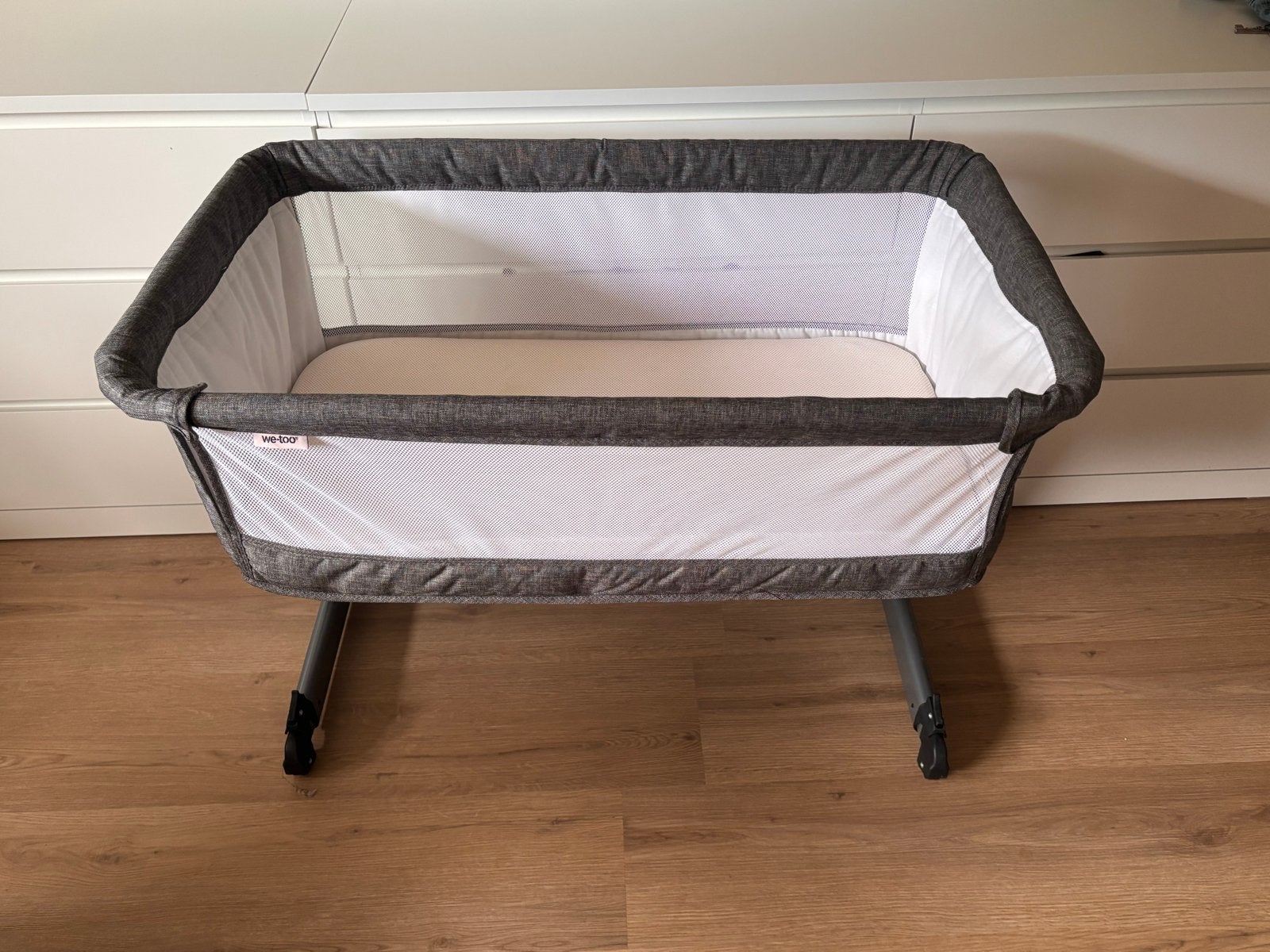 ZGAN: Wee-doo Co-sleeper/wieg, Ophalen, Zo goed als nieuw, Wieg
