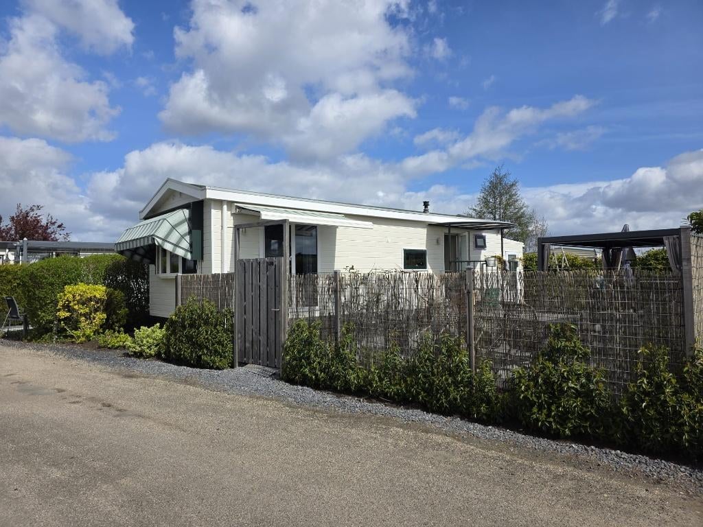 Instapklaar chalet incl. complete inboedel - Maarssen, Caravans en Kamperen, Stacaravans, Tot en met 4